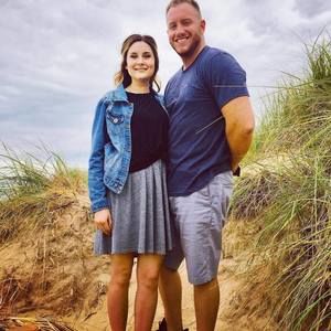 Meet your Posher, Levi